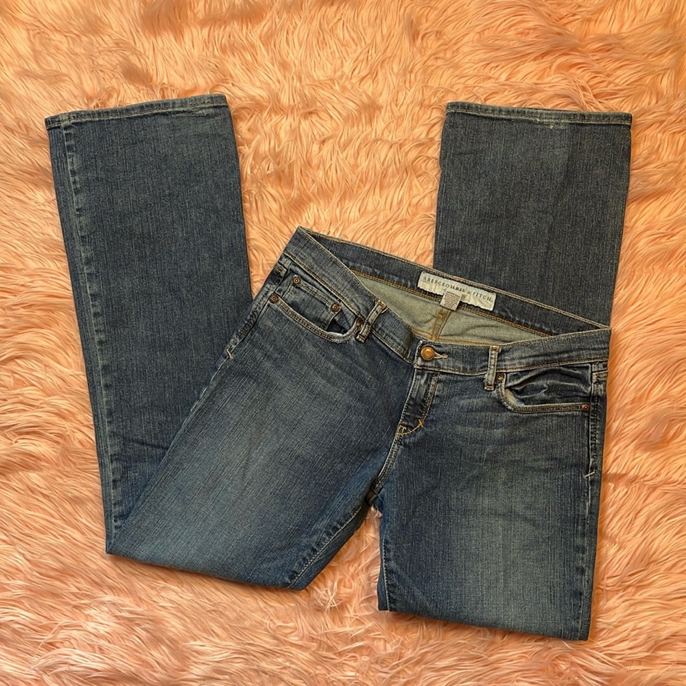 Abercrombie & Fitch Woman’s Y2K Low Rise Bootcut Jean Size 6S
